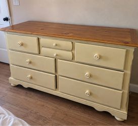 Large 8-Drawer Dresser – Wood Top