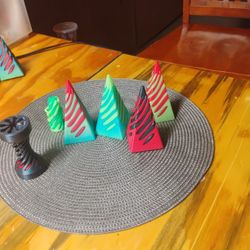 Impossible Pyramid Figet