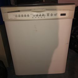 White Kenmore Elite Dishwasher 