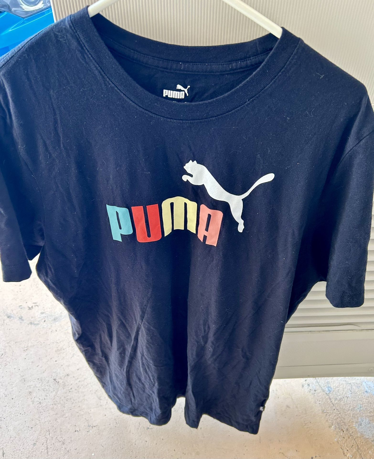 PUMA mens Essentials Small Logo Tee T-Shirt Large
