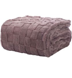 Brandnew Queen 90”x90", All Season Use Lightweight AC Blanket for Bed & Sofa & Office & Camping & pet & Room, Ultra-Soft Checkerboard Pattern, Gift fo