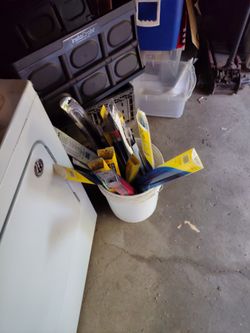 Windshield wiper blades qty 20