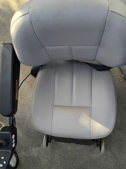 Mobility scooter wheel chair