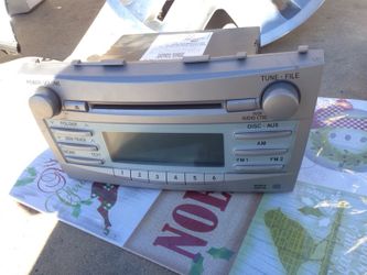 Toyota Camry Stereo CD player