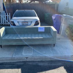 Free Living Spaces Couch 