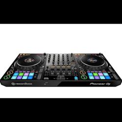 Pioneer DJ DDJ-1000 4-Deck Rekordbox DJ Controller + Hard and Soft Cases = $900 Cash FIRM