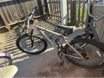 YTH/Boys mongoose bike