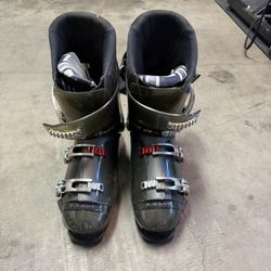 Lange ski boots 10.5