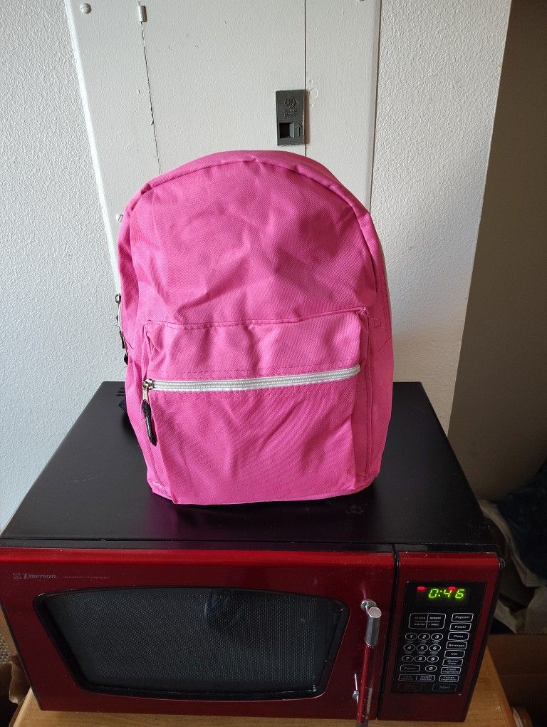 Outdoors Brand Women's Or Young Youth Pink Backpack In Really Nice Condition  15$ Firm Water Resistant Great For Student Etc. Still Have It  