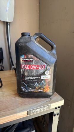 3.33 quarts of unused SAE 0W-20