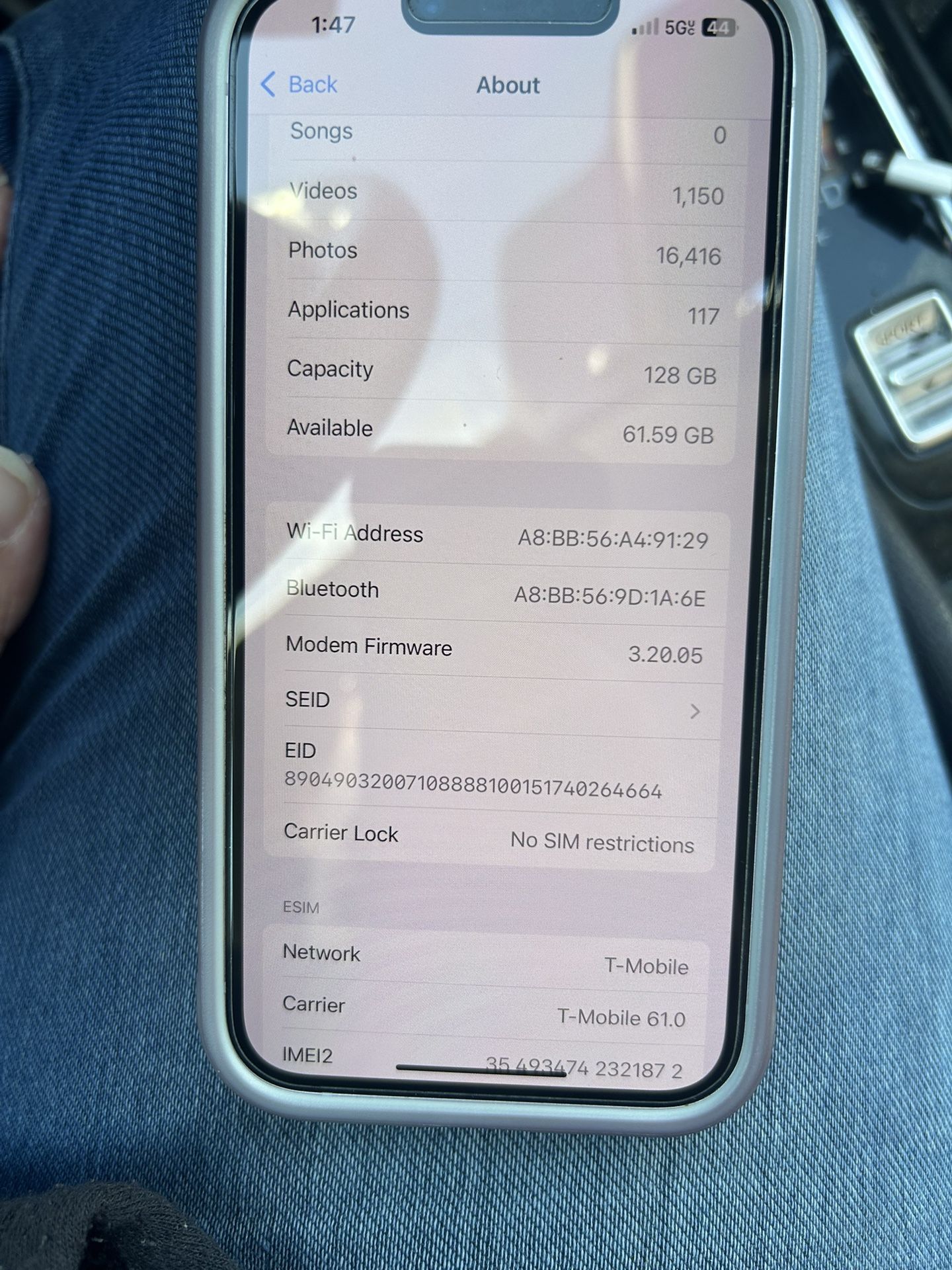 iPhone 14 Red