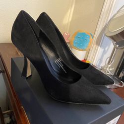 women’s heels/pumps