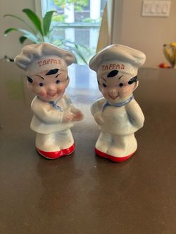 Tappan Range Salt and Pepper Shakers