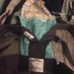 Like new baby harness carrier only $30 firm