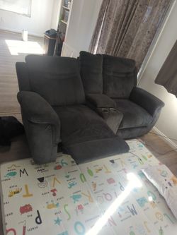 Recliner Love Seat 79"