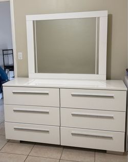 White Dresser with Mirror