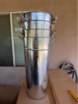 Stainless steel bucket