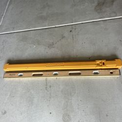Johnson Level Measurer