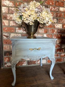 Side table light blue