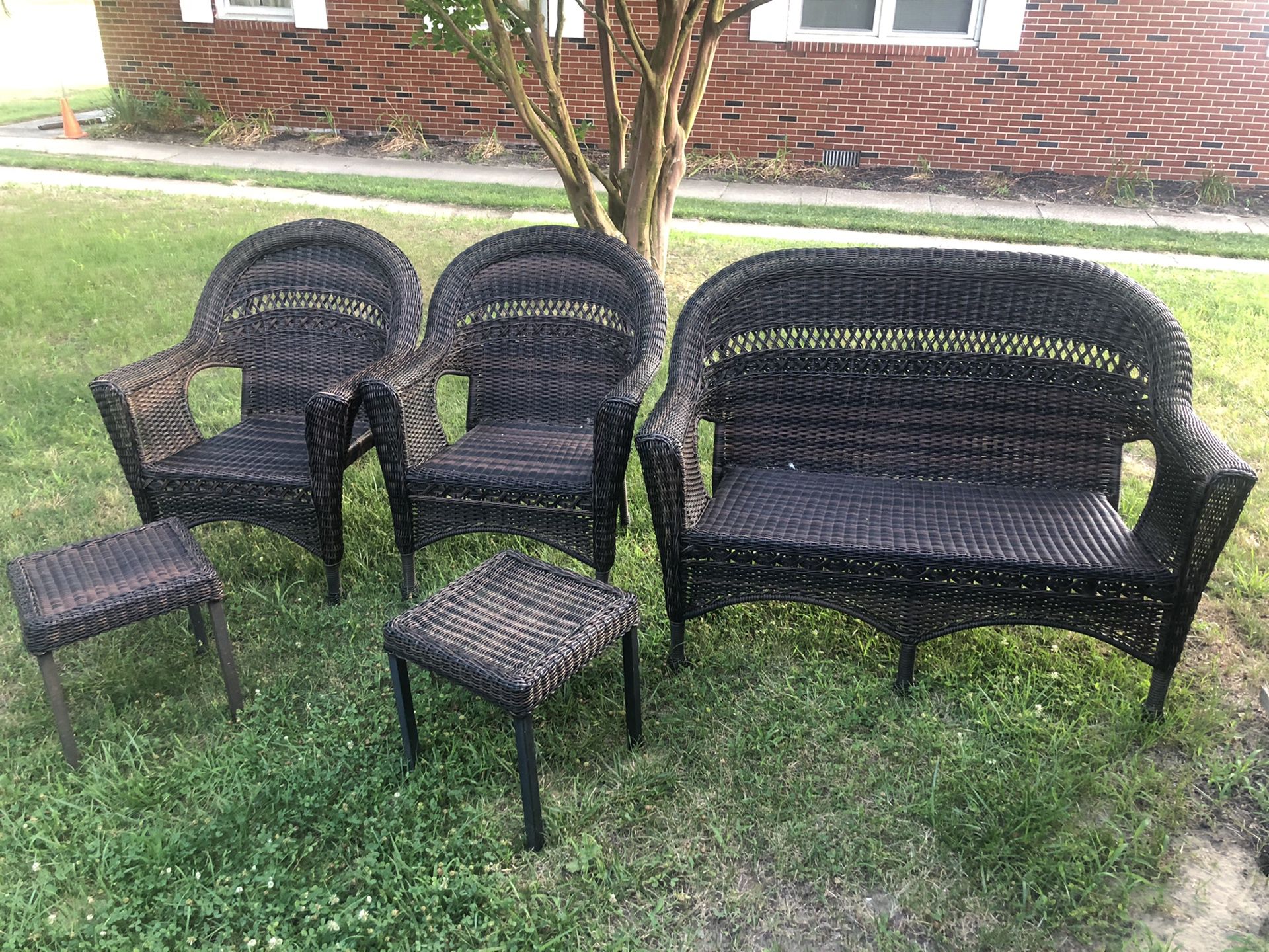 Outdoor patio furniture!