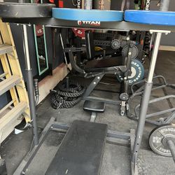 Titan Vertical Leg Press