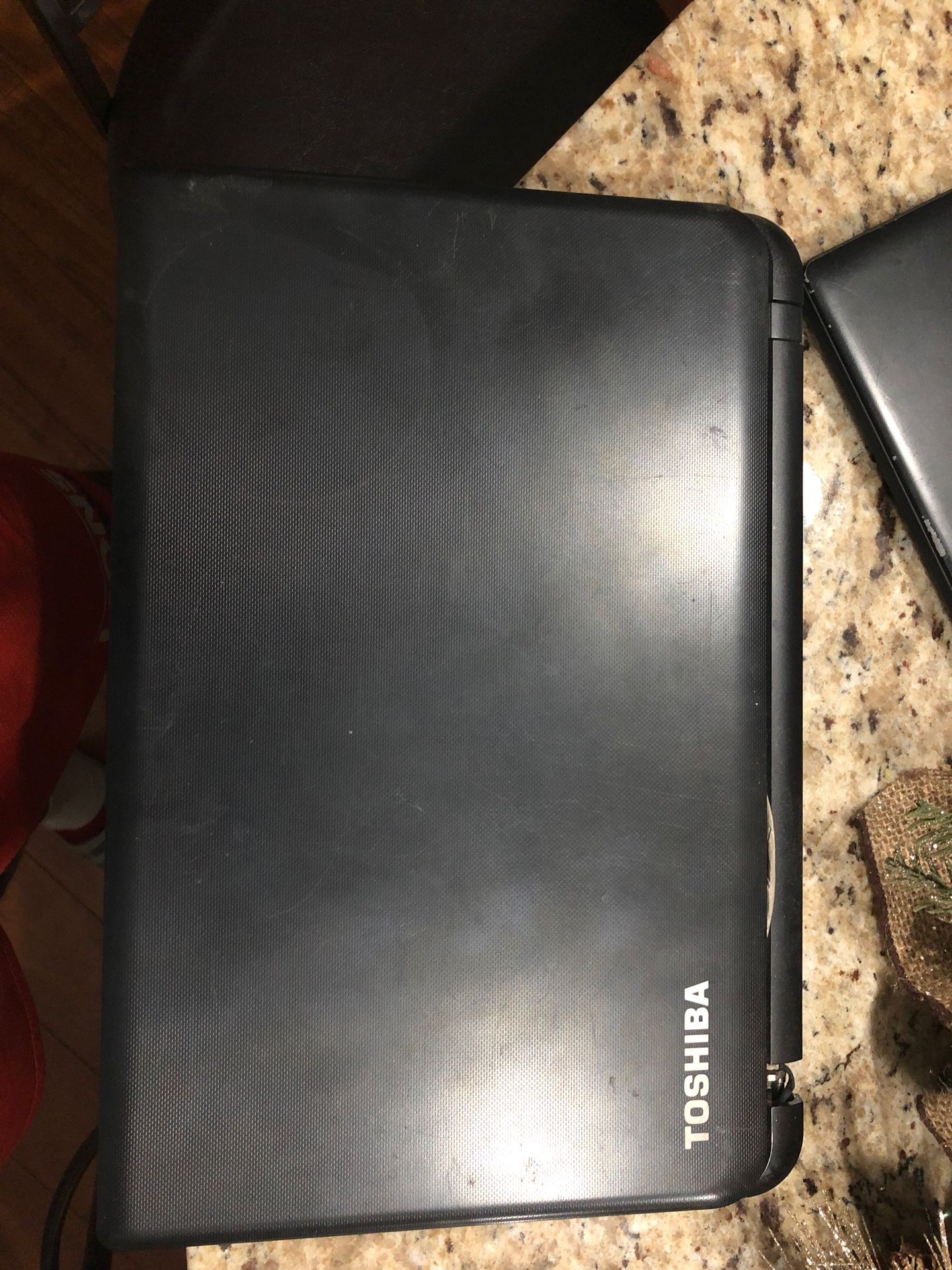 TOSHIBA LAPTOP