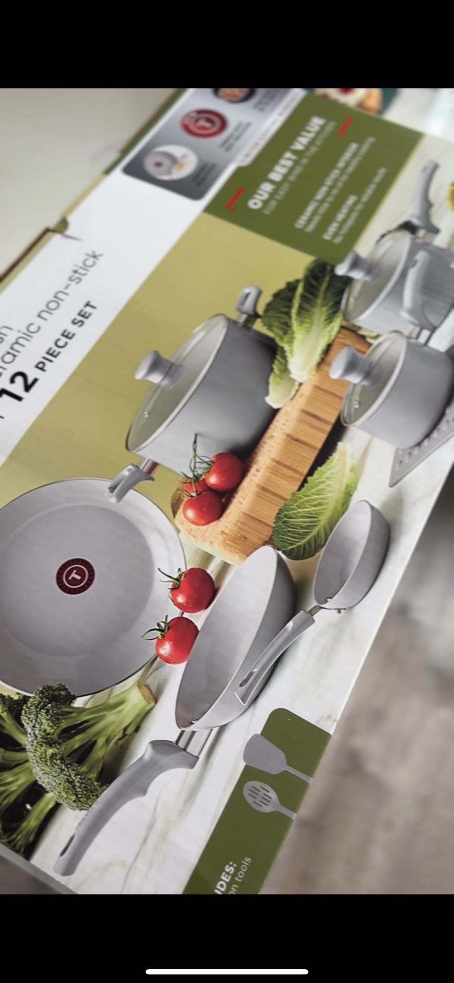 T-Fal 12 piece set cookware New