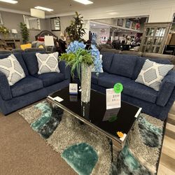 2 Pc Sofa And Loveseat 