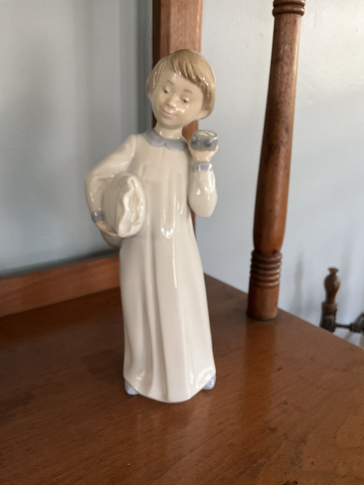 Collectible Vintage Lladro Nao Porcelain Boy Figurine Titled Off To Bed