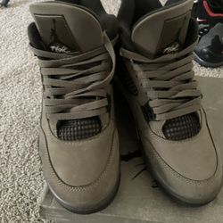 Jordan 4s