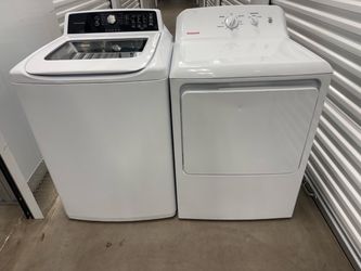 Frigidaire washer and Hotpoint electric dryer