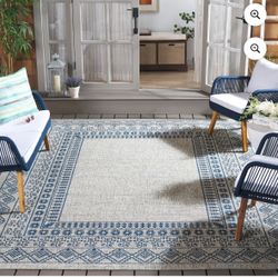 SAFAVIEH Courtyard Emmett Bordered Indoor/Outdoor Area Rug, Grey/Navy, 5'3" x 7'6"