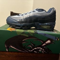 Nike Air Max 95 Yu-Gi-Oh! size 8.5 Men’s