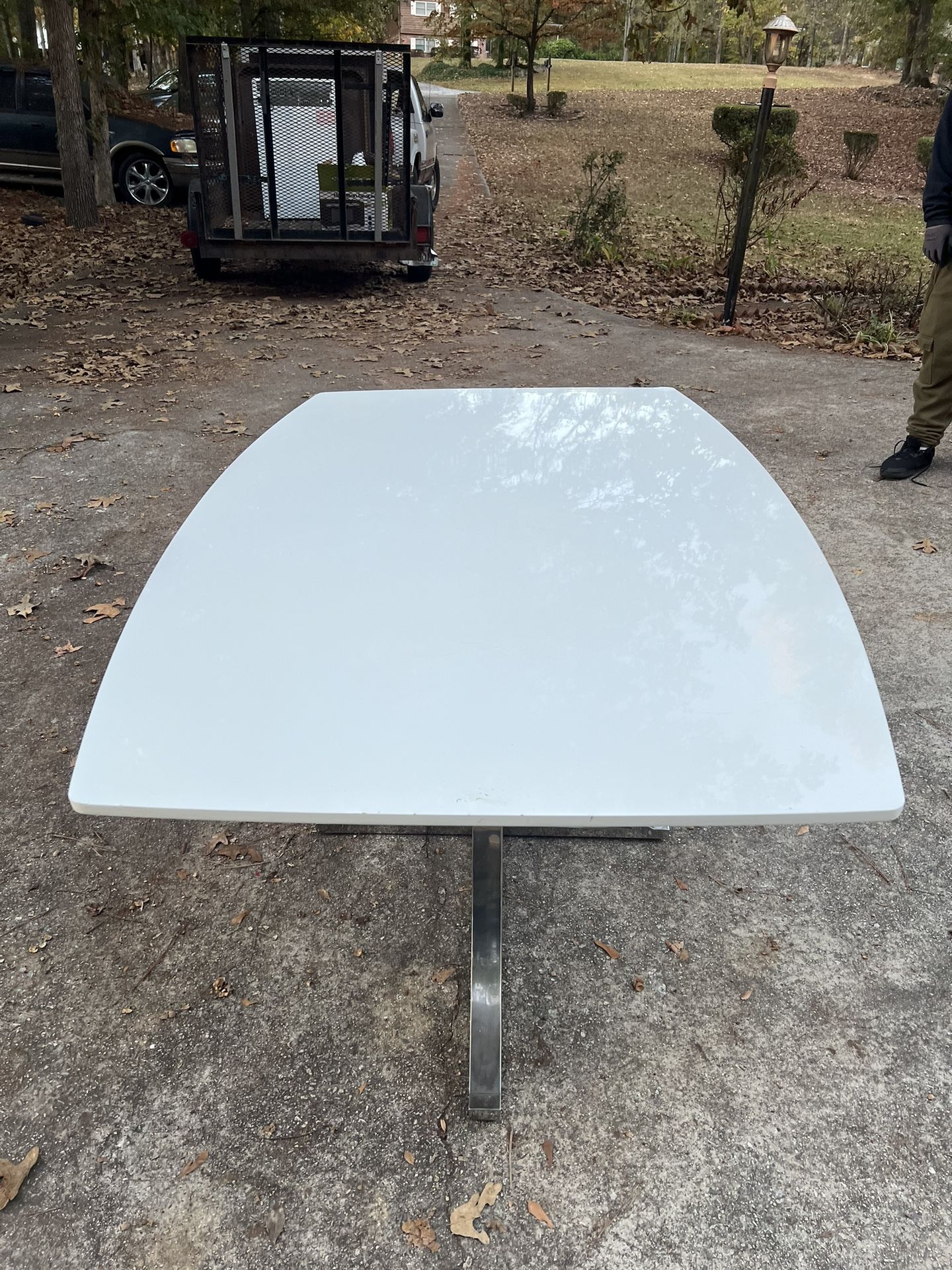 Dining table table and chairs