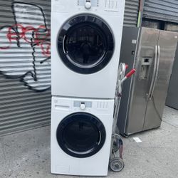 Set De Lavadora Y Secadora Eléctrica De 27” 