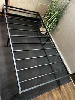 Black Metal Platform Twin Bed Frame