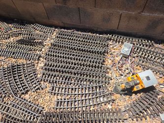 G Scale Model Train Track Lot with Controller
