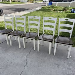 5 Dinning Chairs 