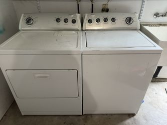 Whirlpool washer and dryer set