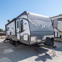 2014 Keystone Hideout 26rlswe 