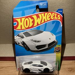 Hot Wheels / LB-Works Lamborghini Huracan Coupe / White