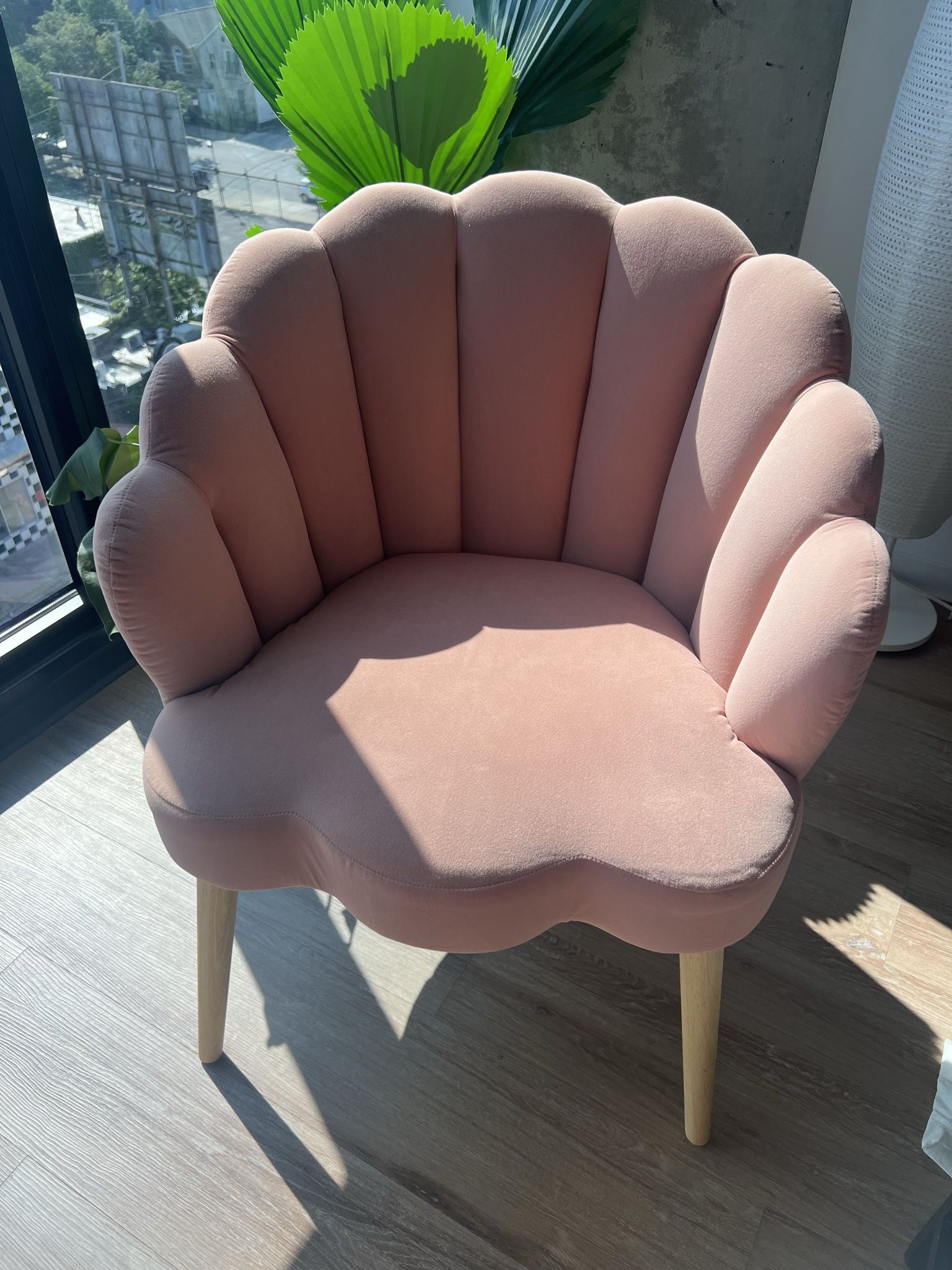 Pink Accent chair