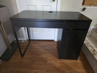 IKEA Micke Desk Black-Brown
