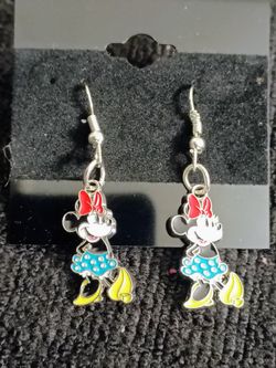 Minnie Mouse Earrings 