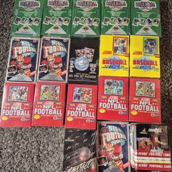 Baseball football basketball cards lot