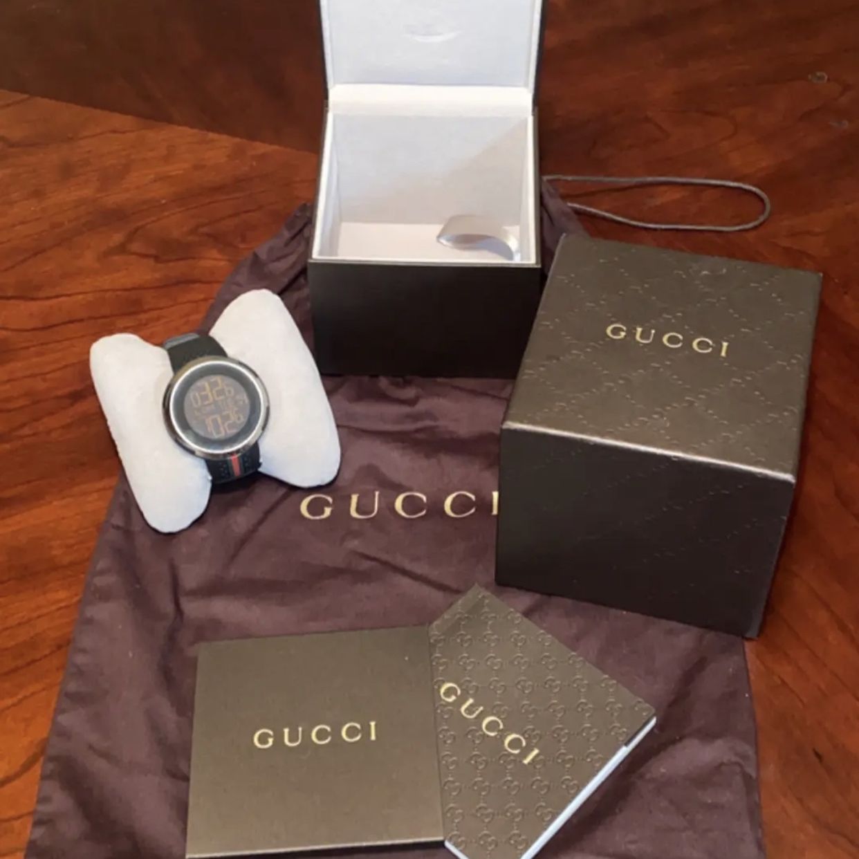 Gucci I-Gucci 114 Black Rubber Strap Digital Men's Wristwatch
