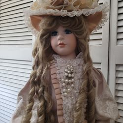 1994 Loretta Steimann Doll 