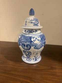 Chinese Lidded Ginger Jar