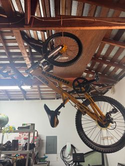H2O RARE HUMMER BIKE