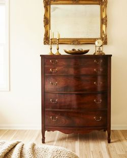 Vintage DIxie Chest of Drawers/ Dresser